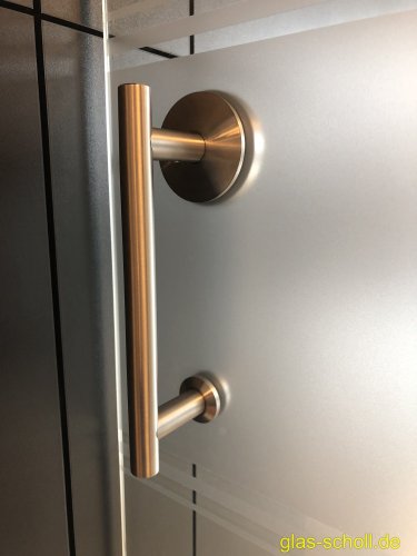 Artikelbild des Artikels “Edelstahl-Stossgriff (rund) mit einseitig runder Griffmuschel “