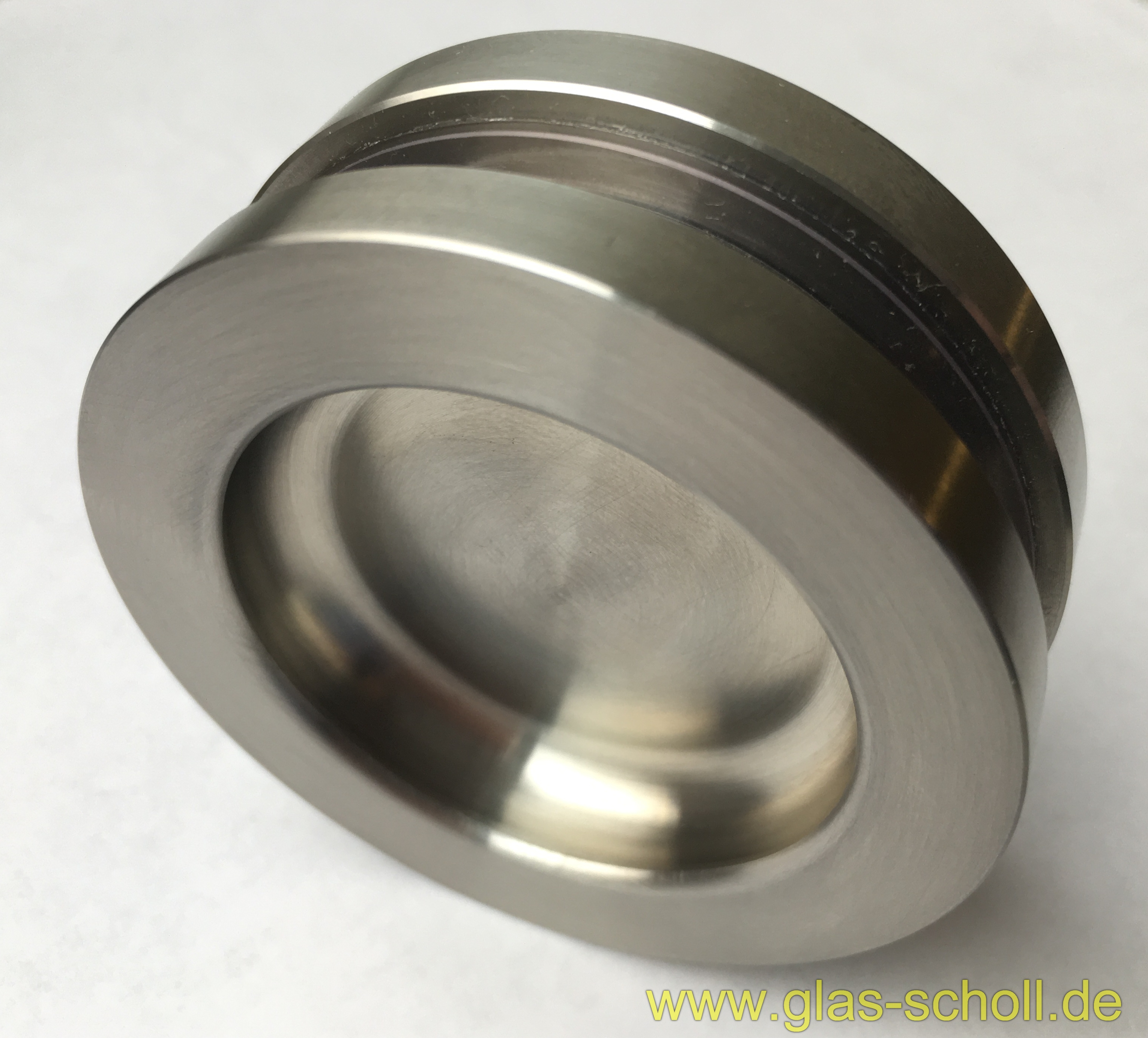 Artikelbild 1 des Artikels “Edelstahl Griffmuschel verschraubbar beidseitig d=60mm Lochbohrung 50mm “