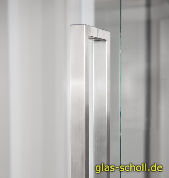 Artikelbild 2 des Artikels “beidseitiger eckiger DESIGN-Edelstahl Stossgriff (Lochb.14mm) Länge 475mm“