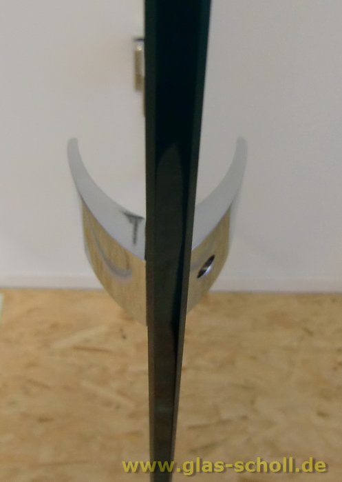 Artikelbild 2 des Artikels “beidseitiger Flügel-Türgriff für Lochbohrung 8mm MS7 glanzverchromt“