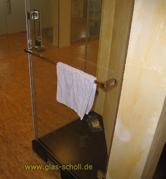 Artikelbild 3 des Artikels “eckiger Handtuchhalter kürzbar Glas-/Wandmontage glanzverchr.“