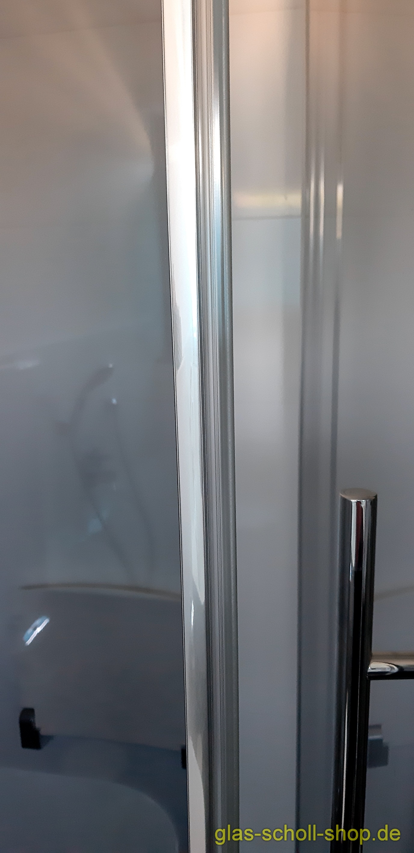 Artikelbild 3 des Artikels “90 Magnet-Dichtung mit CHROMDEKOR (2010mm) Duschdichtung für 6-8mm “