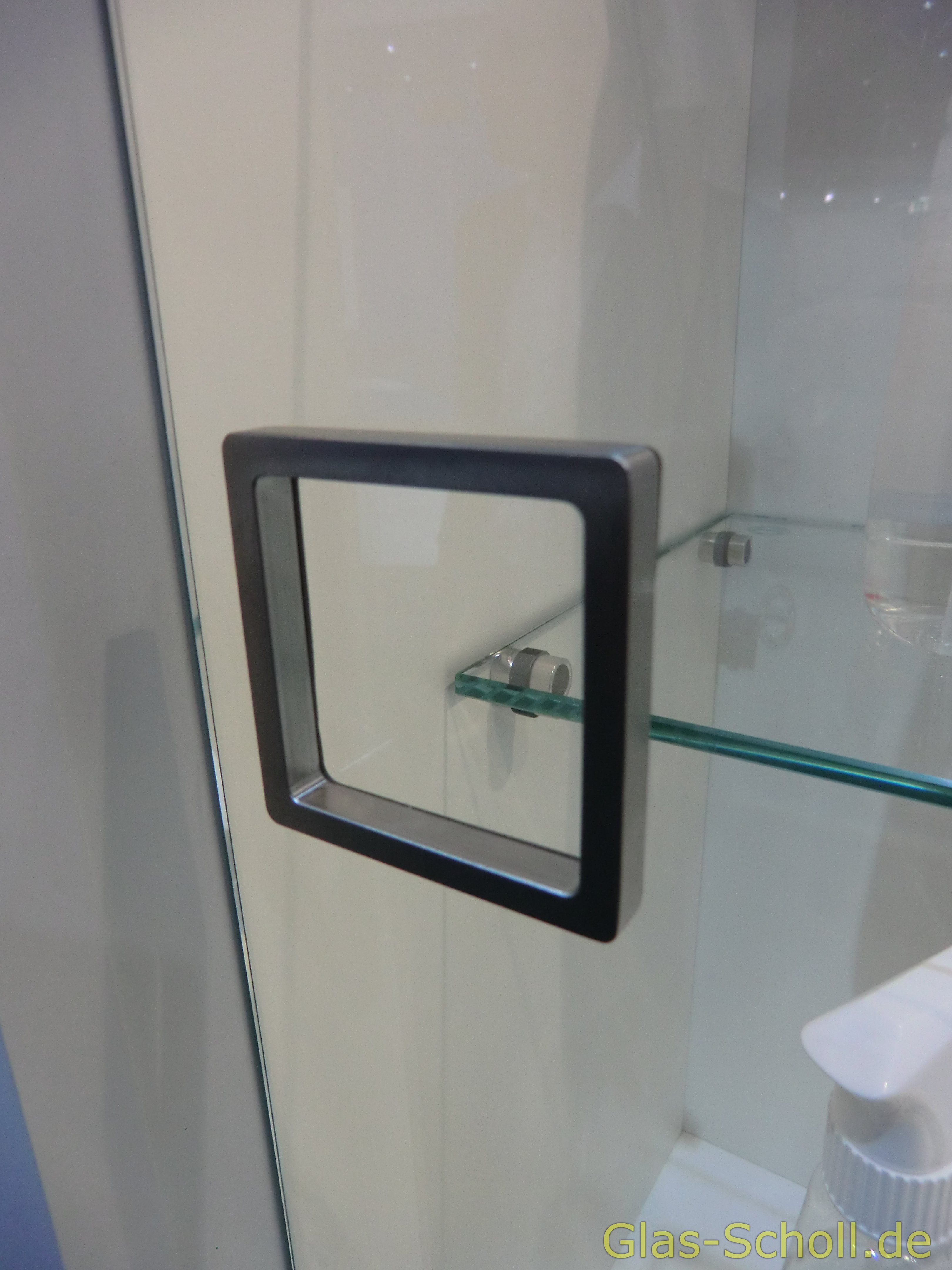 Artikelbild 3 des Artikels “eins. selbstkl. quadratische Griffmuschel 35x35/60x60 (Stk) Edelstahl matt t=4mm 35x35“