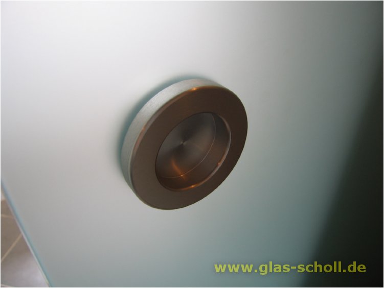 Artikelbild 3 des Artikels “einklebbare Leichtmetall-Griffmuschel d=70 für Loch 50mm EV1 silber matt“