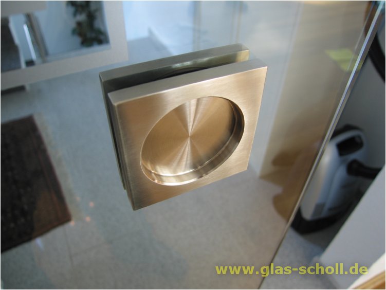 Artikelbild 3 des Artikels “eckige schraubbare Edelstahl-Griffmuschel für Lochbohrung 40mm für 6-12mm Glas geschliffen“