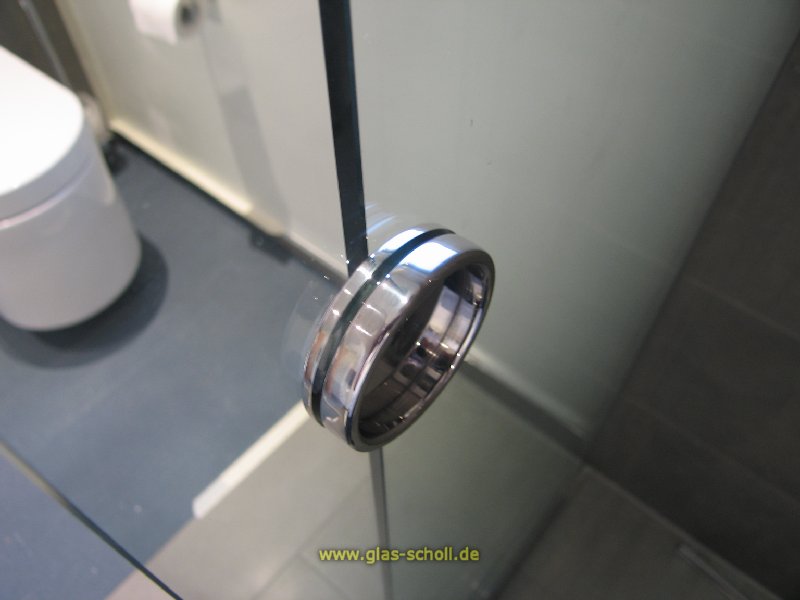 Artikelbild 4 des Artikels “einklebbare schmale Griffmuschel d=60 für 40mm Lochbohrung Edelstahl geschliffen“