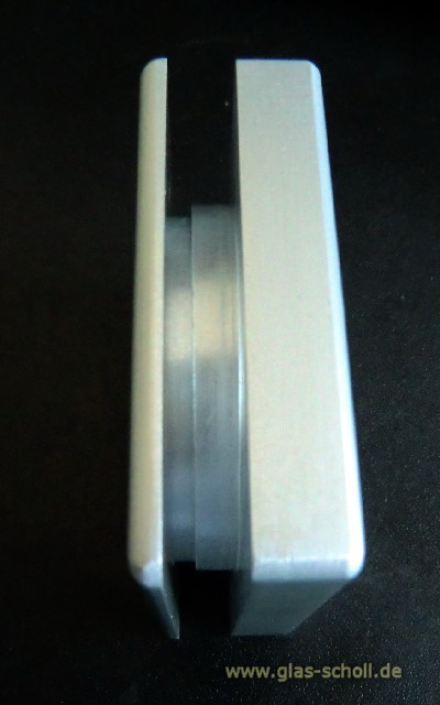 Artikelbild 5 des Artikels “eckige Leichtmetall-Griffmuschel 60x60 einseitig flach gebürstete Aluoptik “