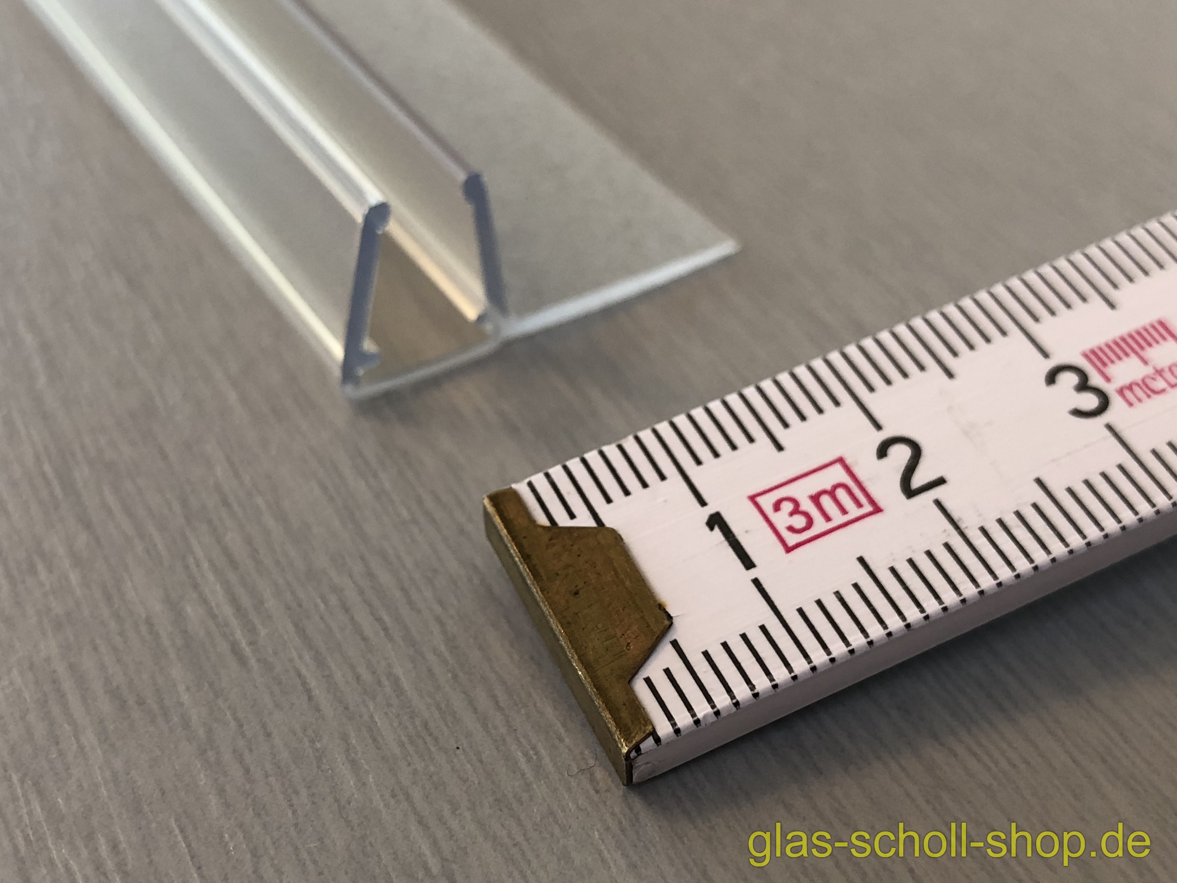 Artikelbild 7 des Artikels “Dichtprofil für 15mm versetzte Schiebetüren mit Lippe (2010mm) für 6-8mm Glas “